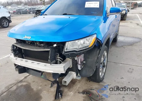 2019 Jeep Compass Limited 4X4 из США, поврежденный, VIN 3C4NJDCB9KT753491